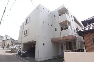 セレクト小松島【2階】の外観