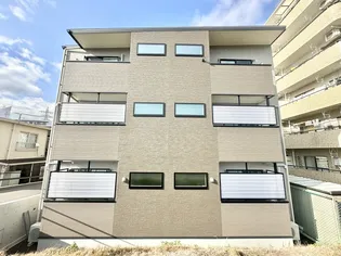 アングーテ【1階】の外観