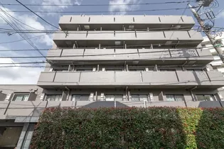 東京都中野区新井4【マンション】の外観