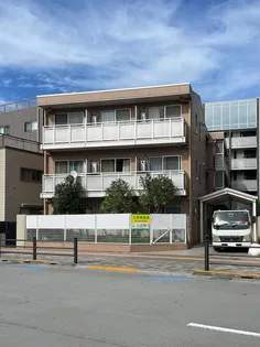 パークアゼリア【3階】の外観