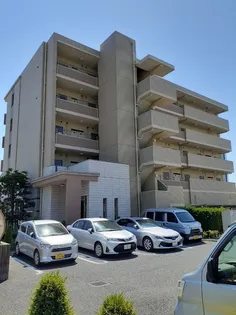 神奈川県厚木市岡田3【マンション】の外観