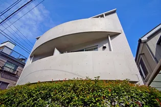 フラットワンの画像