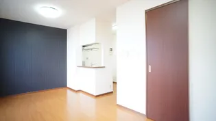 コーポ春奈I【2階】の居間