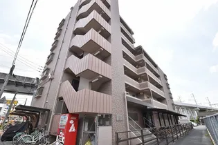 ルナ国体町【5階】の外観