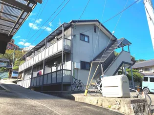 西本学生寮【2階】の外観