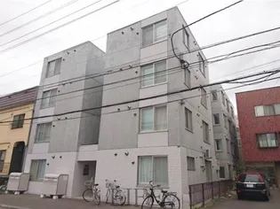 アール栄通【1階】の外観