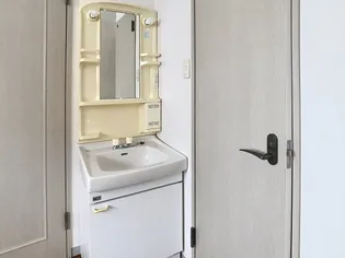 岩崎ハイツII【2階】の内装