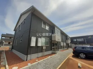 新潟県上越市大字中田原【アパート】の外観