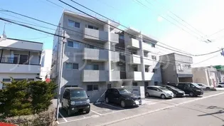 トロワドメーヌの画像