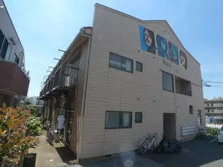 ビートルズ【2階】の外観