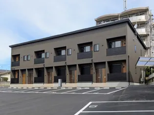 パインリッジ【1階】の外観