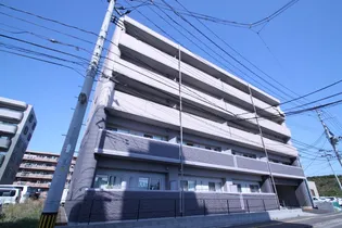 エーフィールズ新田東【4階】の外観