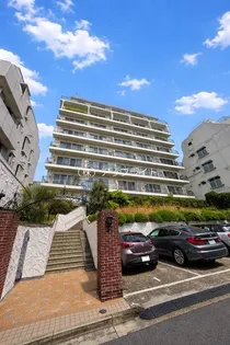 秀和神宮レジデンス【2階】の外観