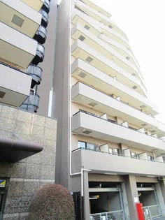 コスモ千駄木【3階】の外観
