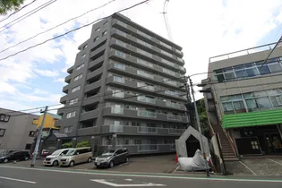 グリーンパーク小松島【1階】の外観
