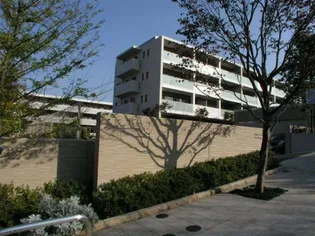 東京都稲城市平尾2【マンション】の外観