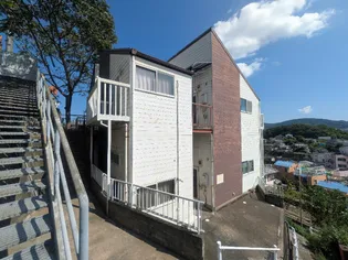 ロマーノ青山【2階】の外観