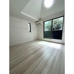 オルテンシア【2階】の居間