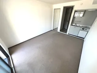 クレッシェンド岸地【1階】の内装