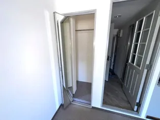 クレッシェンド岸地【1階】の内装