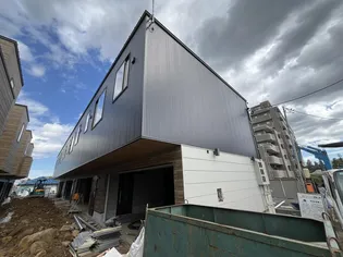 Garage Villa Shivers Aの外観