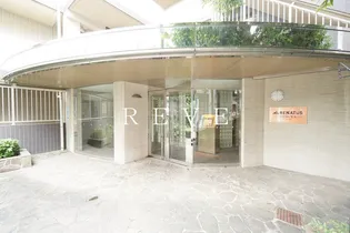 レナトゥス四谷【3階】の外観