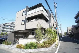 アポロテラス【2階】の外観