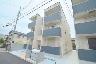 ラージヒル長瀬EAST【3階】の外観