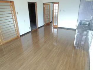 アーバン・コート【3階】の居間