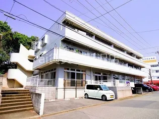 リバージュビルの画像