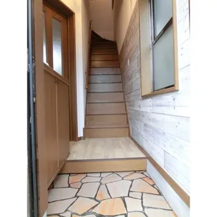 グースハウスB棟【1階】の玄関