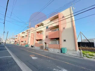 エヌエムトラントヌフウエスト【1階】の外観