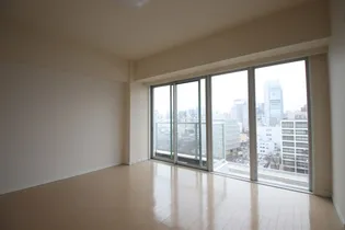 ミュプレ矢場町【1階】の居間