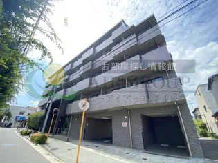 東京都板橋区泉町【マンション】の外観