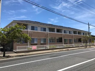 ラトゥールVの画像