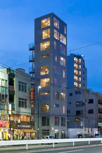 辰巳アパートメントハウス◆最上階ペントハウス◆受賞多数デザイナーズ物件【5階】の外観