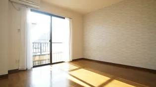 プレジール坂倉II【1階】の居間