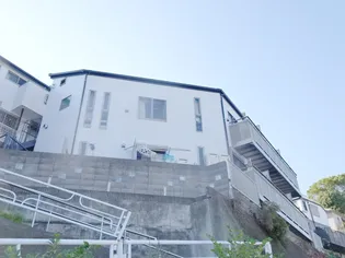 ピュアスプリング山手1号棟【2階】の外観