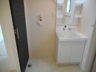 メゾンカルミア原町【1階】の内装