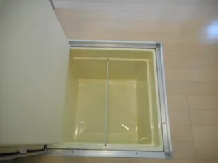 メゾンカルミア原町【1階】の内装