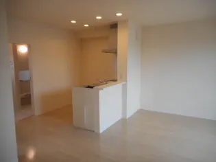 メゾンカルミア原町【1階】の居間