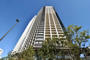 目黒第一マンションズ【8階】の外観