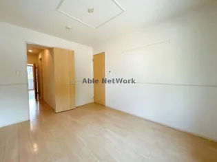 フローラ大小路A・B【1階】の居間