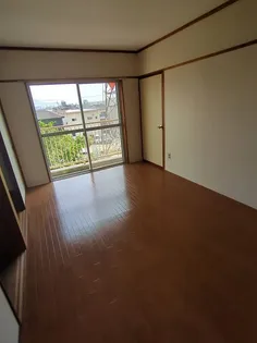 レジデンス山下【3階】の居間