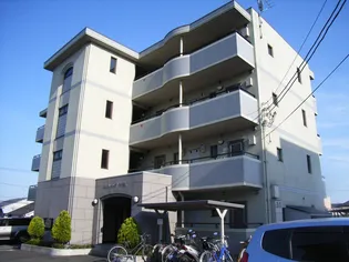 バーシティハウス泉A・B【1階】の外観