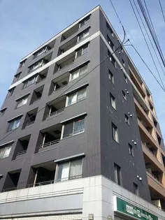 クリスタルグランツ西大路三条【2階】の外観