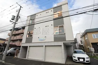 北海道札幌市西区八軒三条東2【アパート】の外観