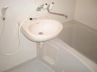 ナウ・ビラージュ【1階】の風呂