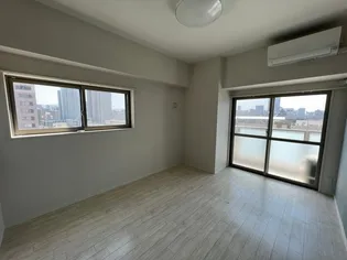 LA VIVANT 西白島【9階】の居間