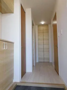 ルーチェレ・ドーマB棟【2階】の玄関